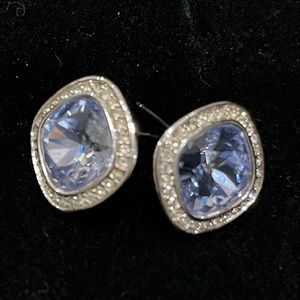 Cushion Halo Light violet crystal earrings